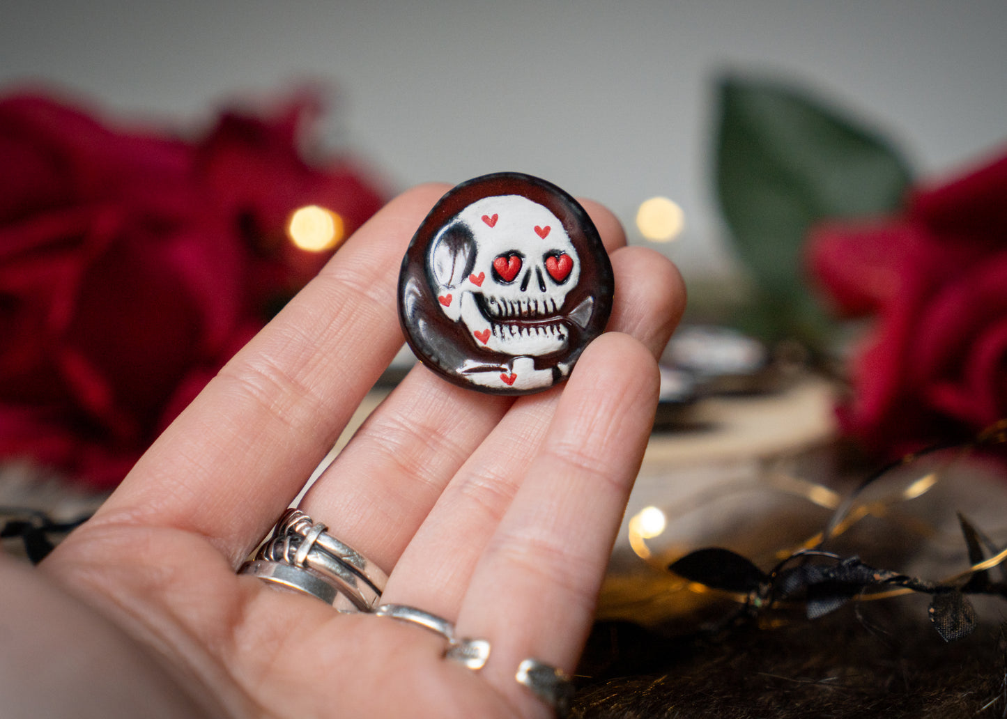 Lovestruck Skull Magnet