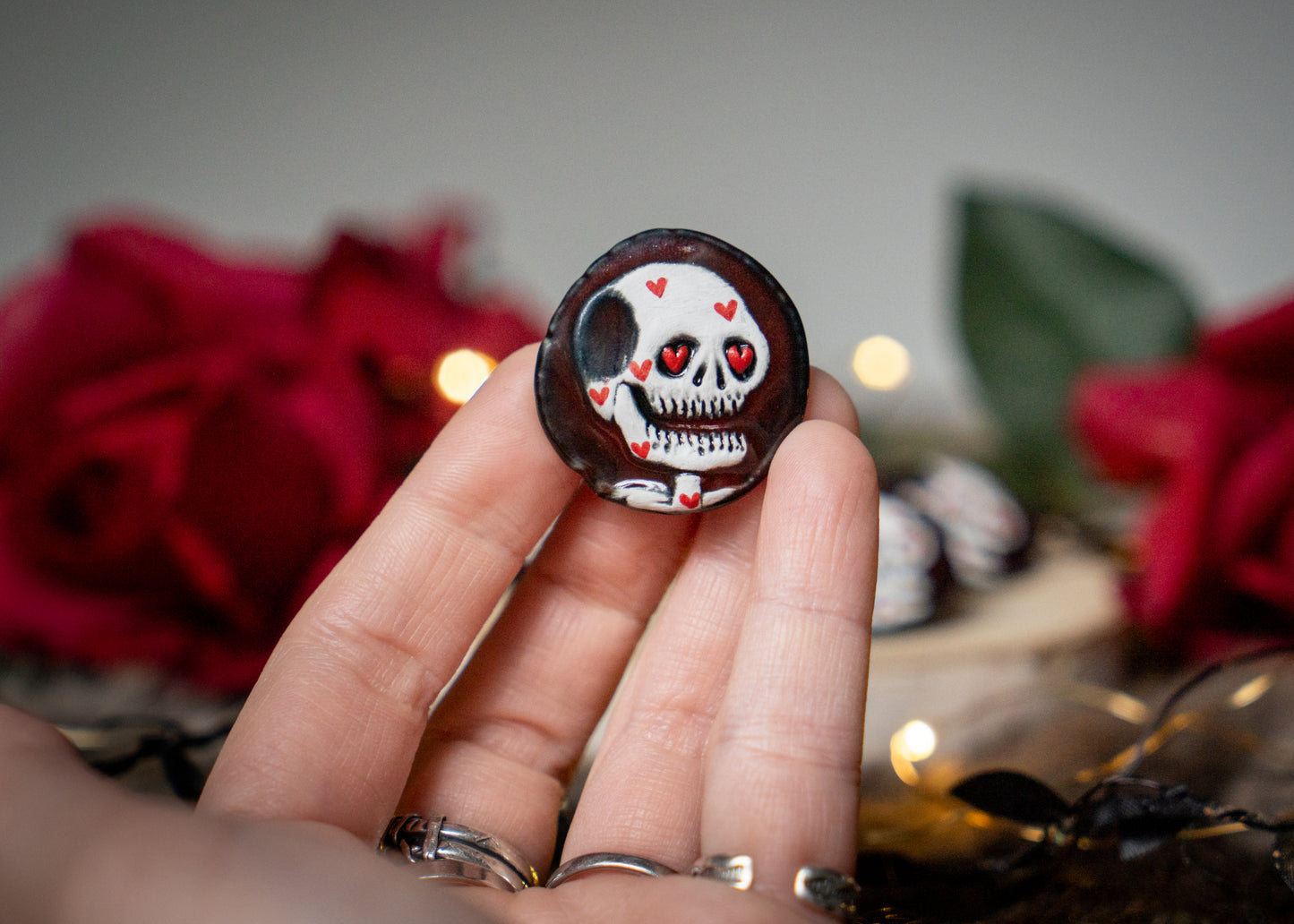 Lovestruck Skull Pin