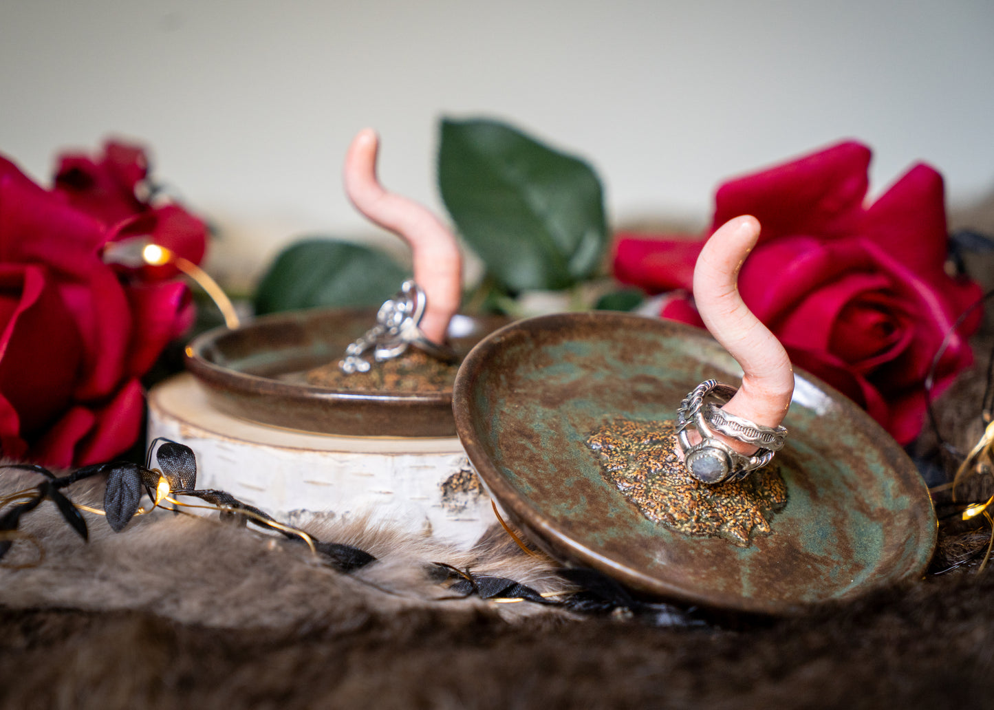 Wiggly Worm Ring Holder
