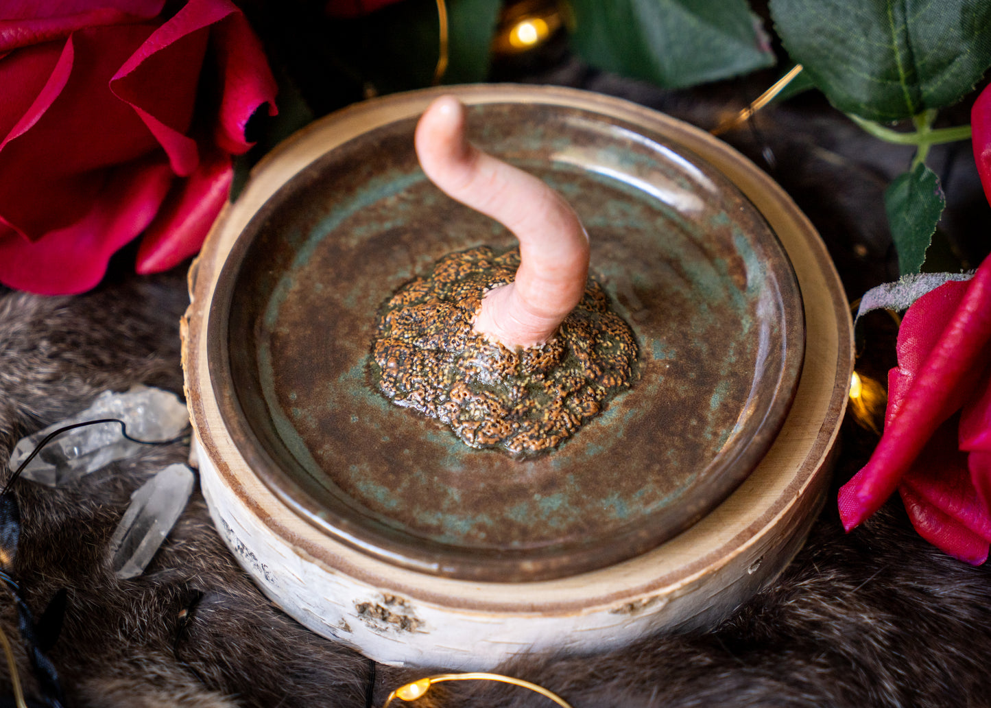 Wiggly Worm Ring Holder