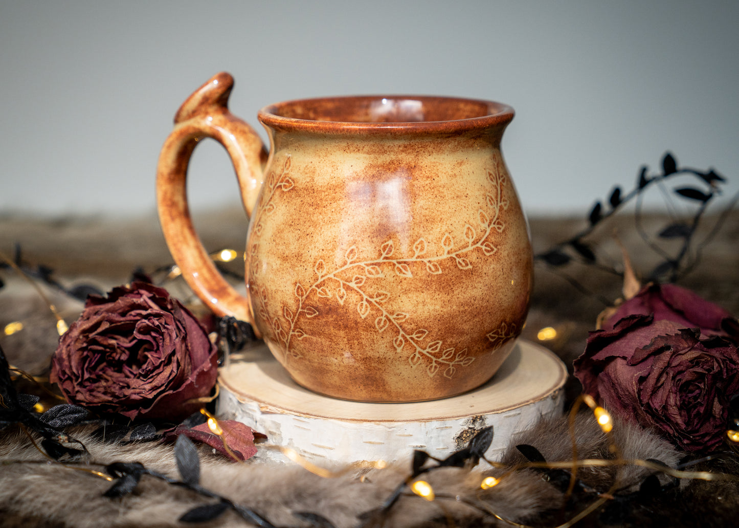 Autumn Ivy Mug with Thumb-rest