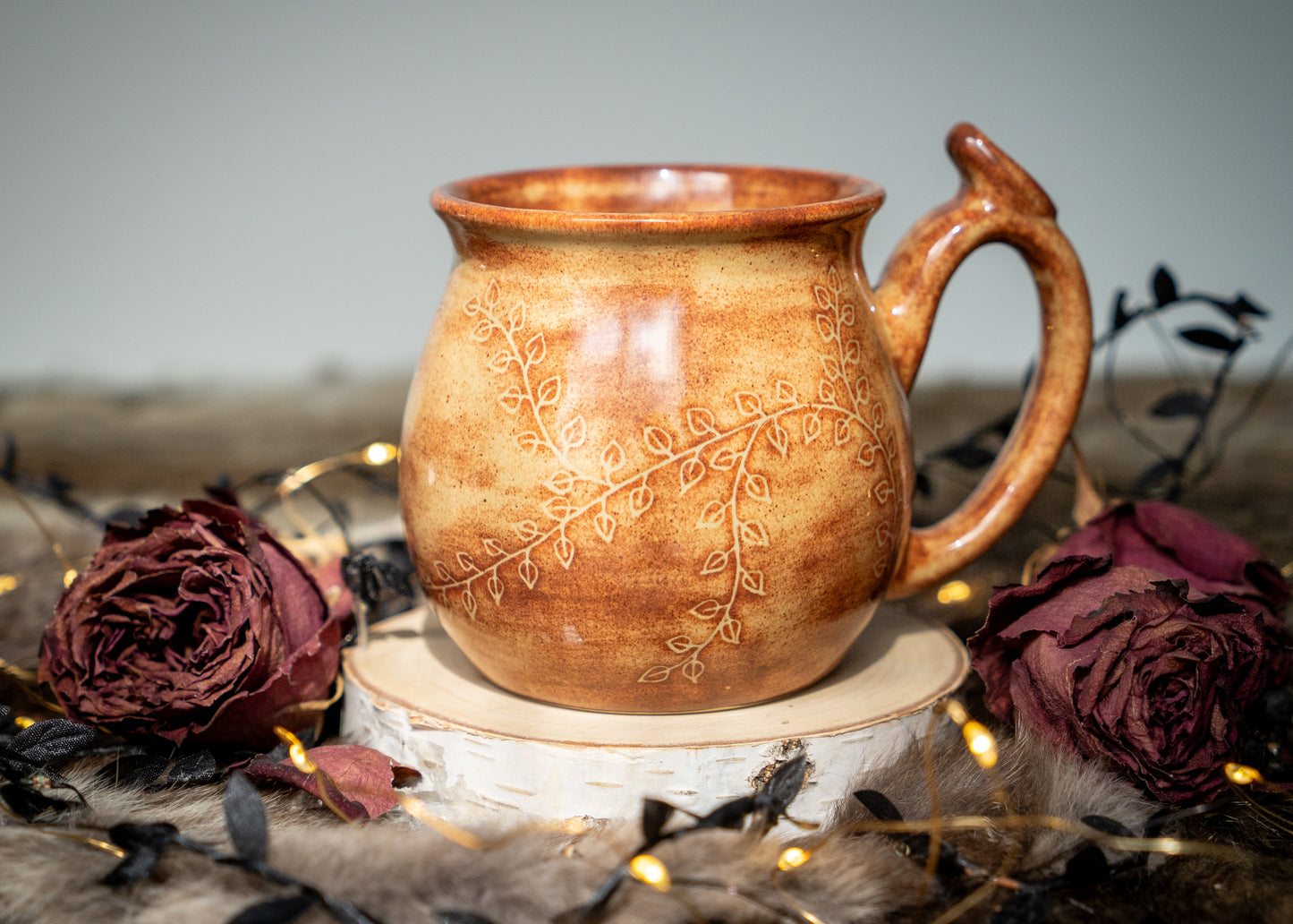 Autumn Ivy Mug with Thumb-rest