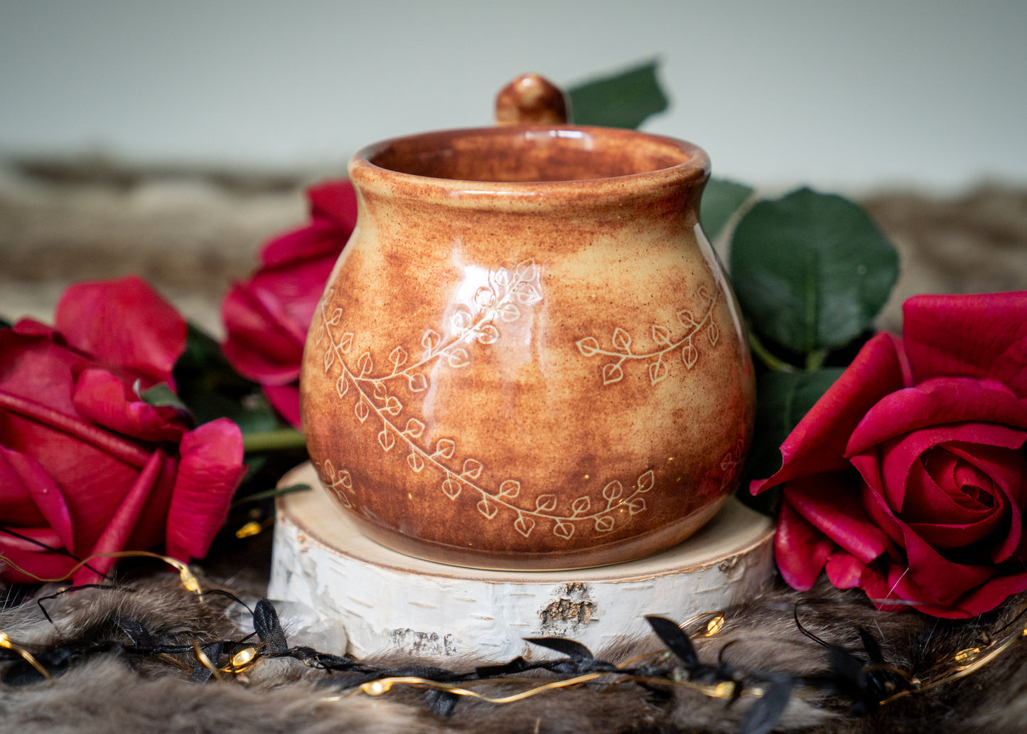 Autumn Ivy Mug with Thumb-rest