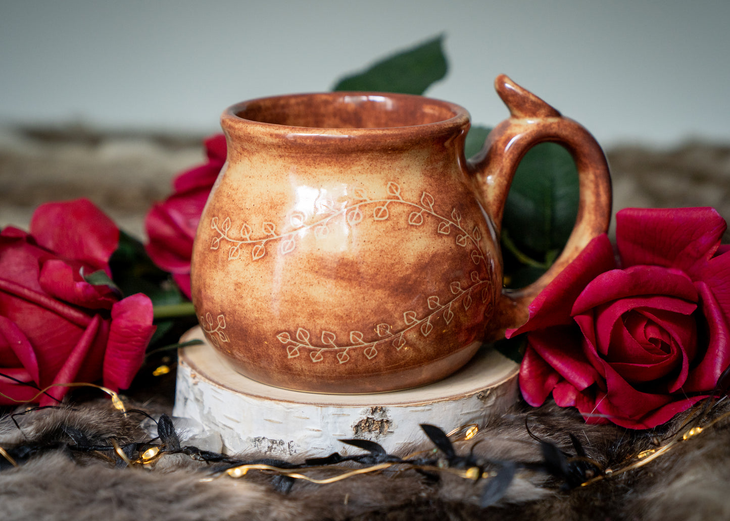 Autumn Ivy Mug with Thumb-rest