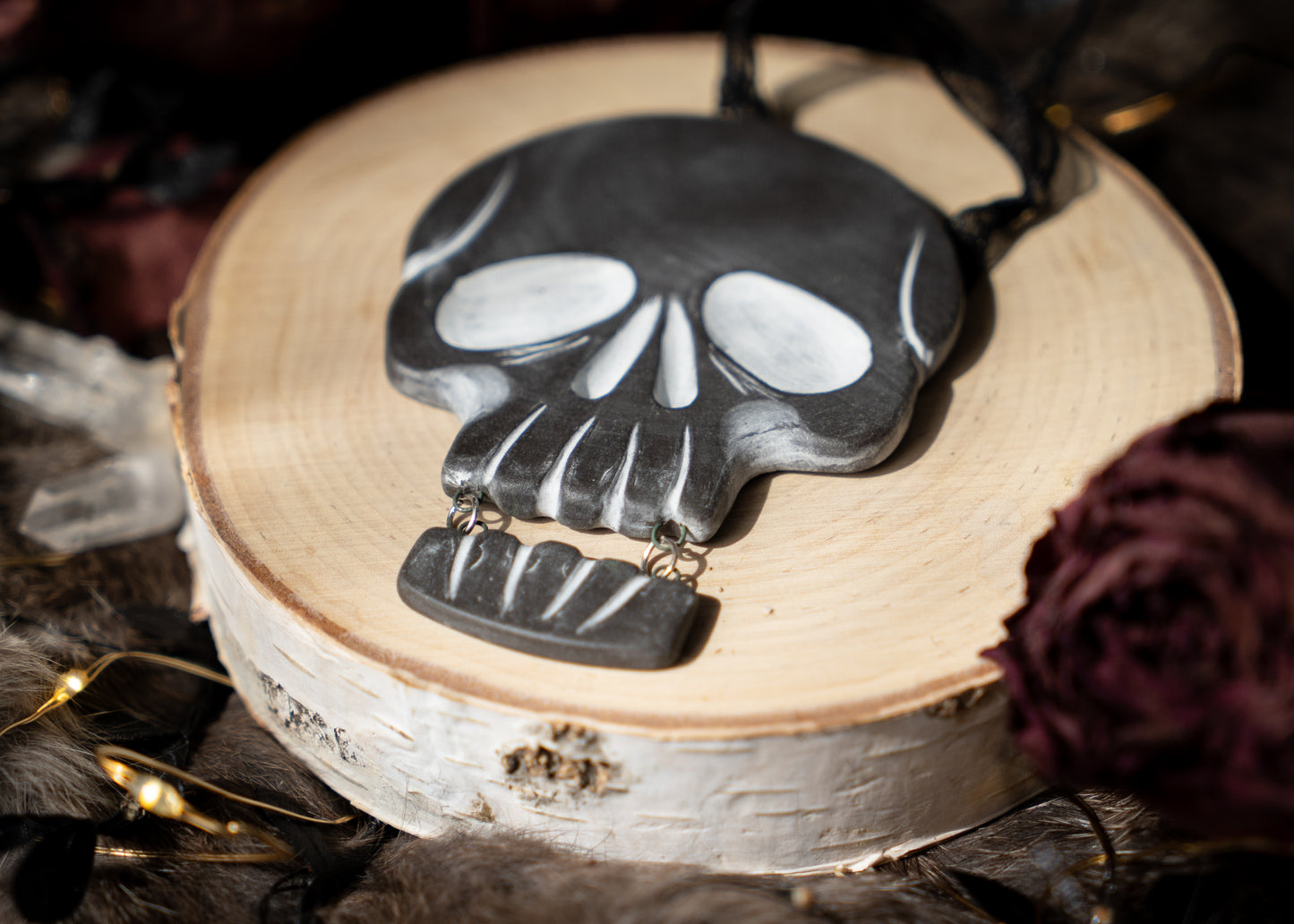 Black Skull With Hanging Jaw Ornament