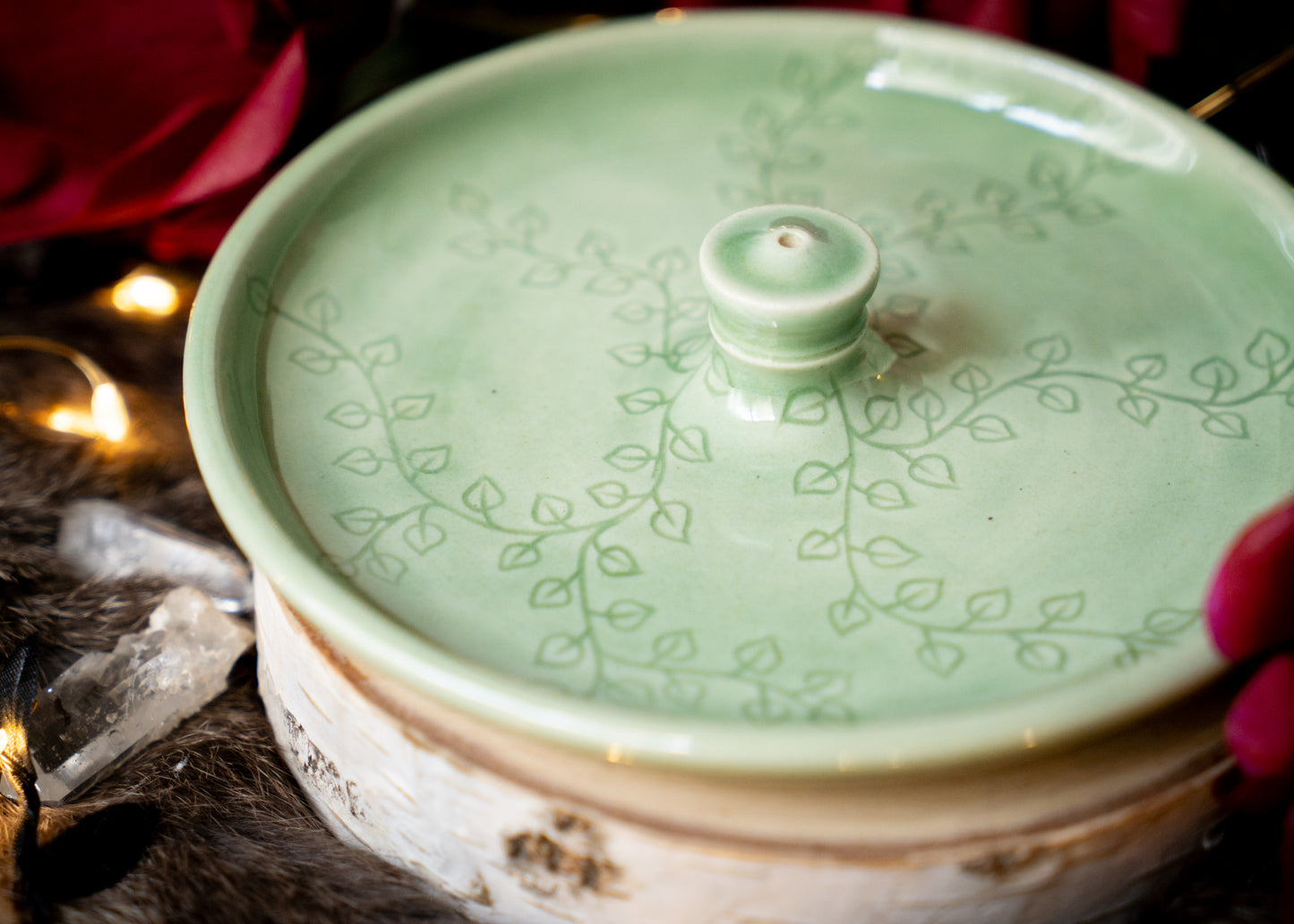 Celadon Spring Ivy Stick Incense Holder
