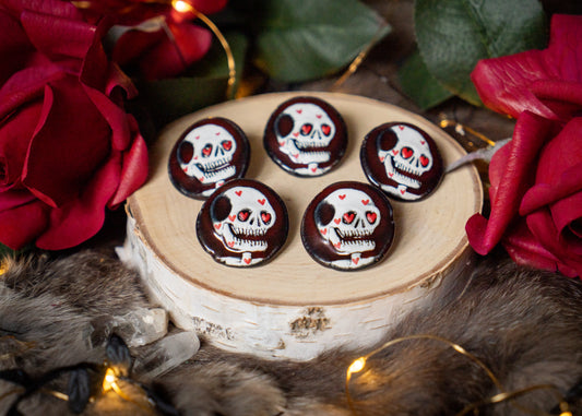 Lovestruck Skull Pin