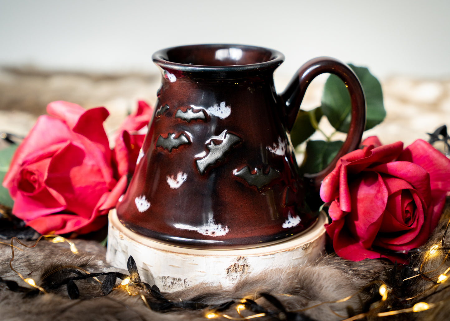 Red Skies Cloud of Bats Shortie Stein