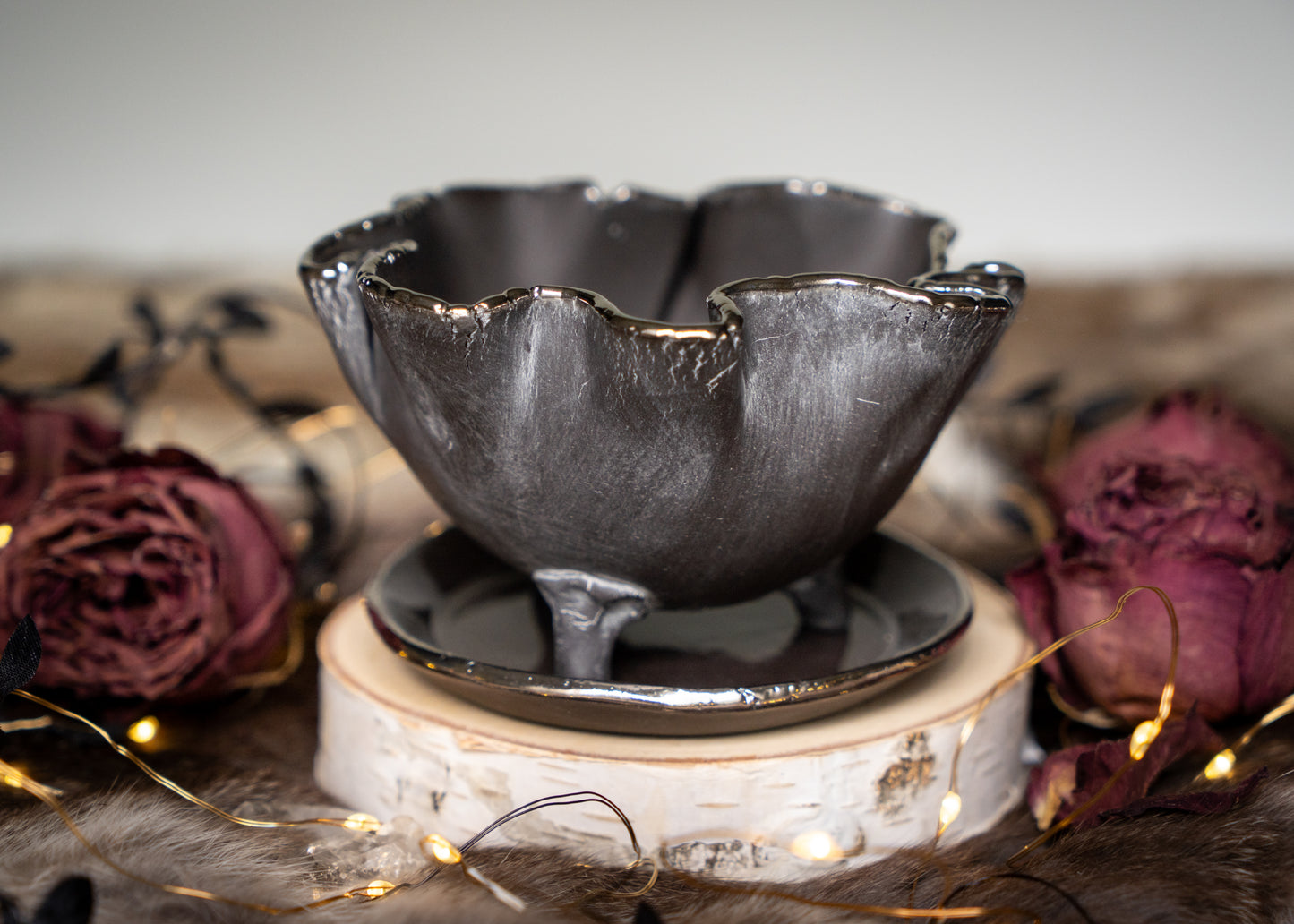 Black Crinkle Planter with Real White Gold Edges and Separate Drip Tray